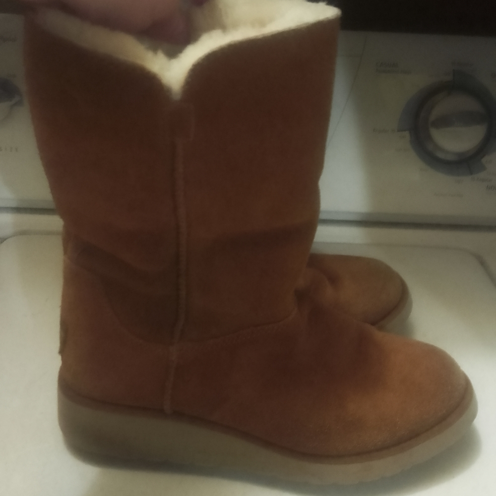 Koolaburra By UGG  Chestnut‎ Suede Winter Boots